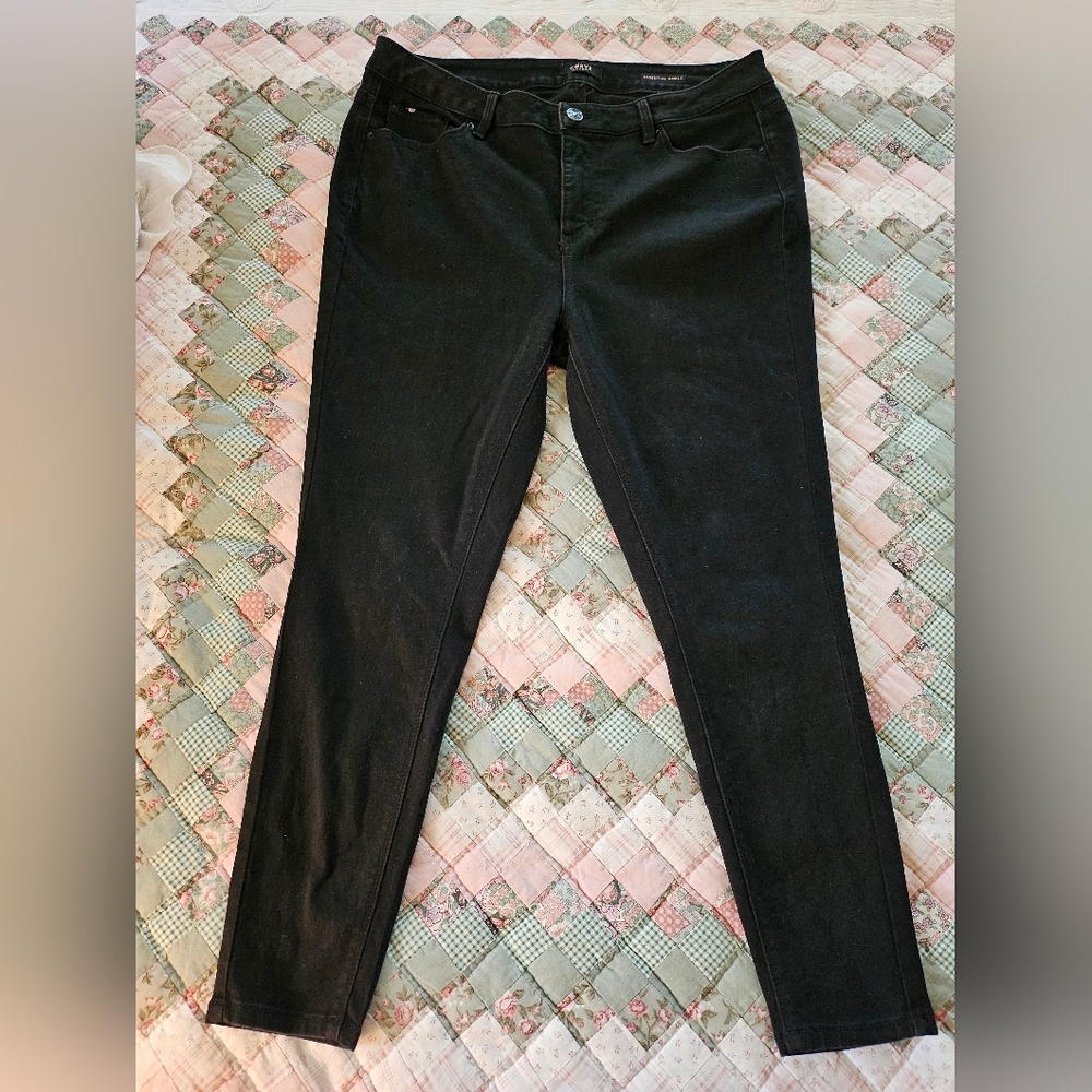 Curve Appeal Black  Essential Ankle Skinny Jeans